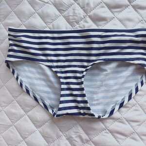 Boden swim bottoms